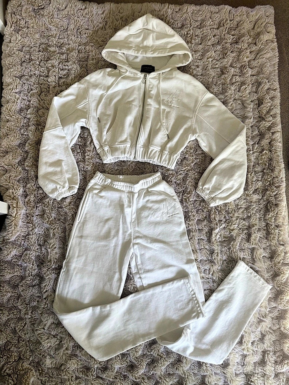 The Her Brand White Cropped Hooded Two-Piece Set Like New